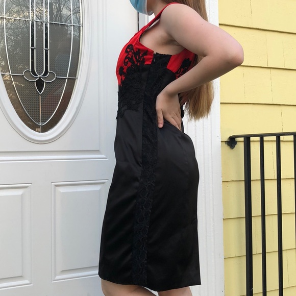 Karen Millen 4 red/black corseted midi dress - Picture 2 of 7